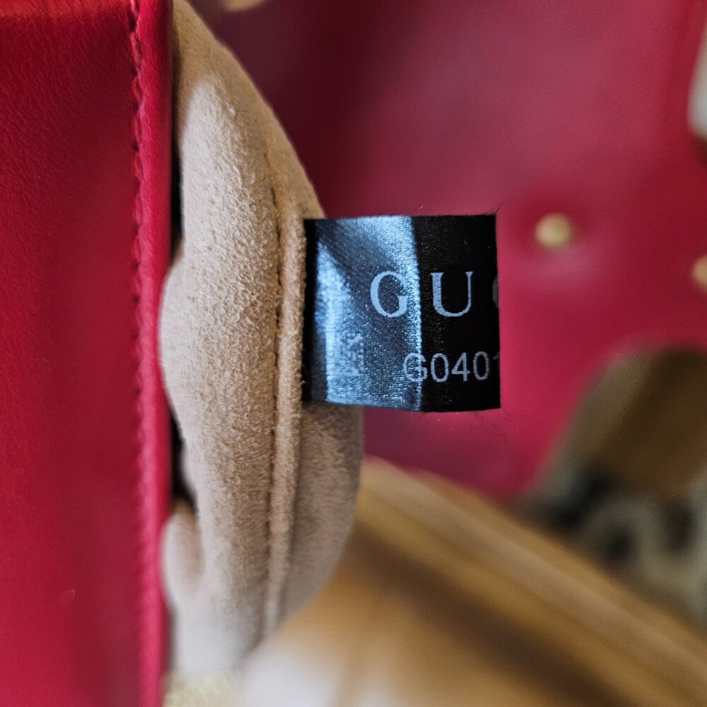 Gucci GG Marmont Mini Red Matelassé Leather Shoulder Bag with Chain Strap New - Picture 13 of 16